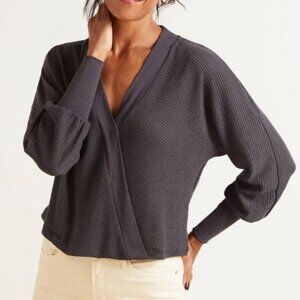 Evereve Delia Waffle Knit Surplice Pullover Top Front Wrap V-Neck